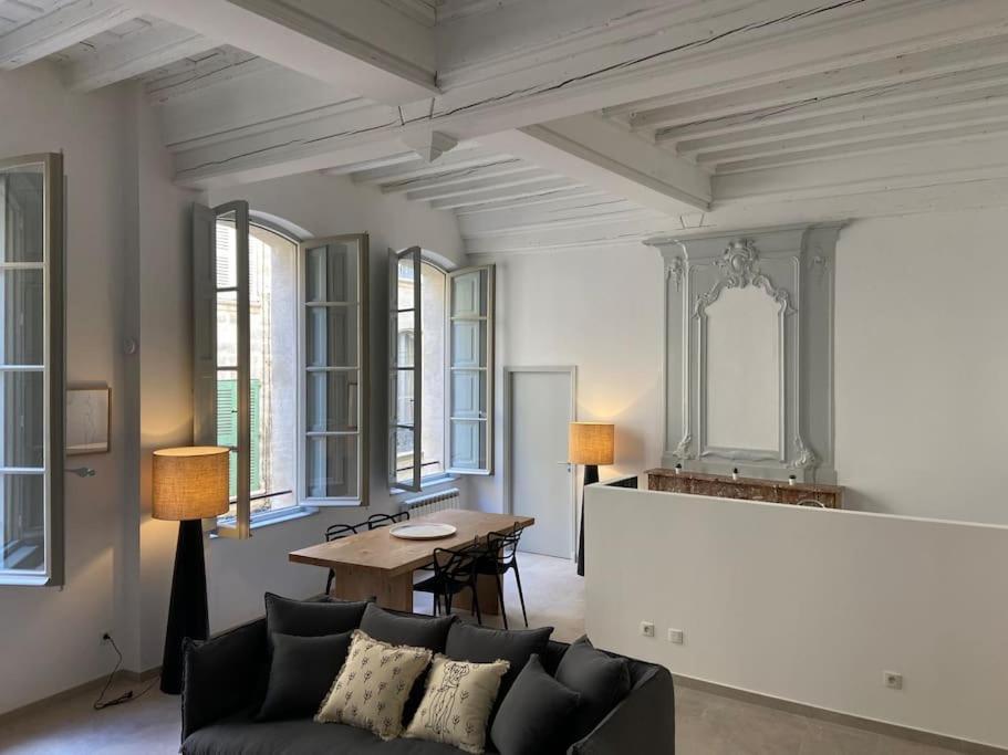 Appartement Avec Ventilateurs Proche Du Palais Des Papes 아비뇽 외부 사진